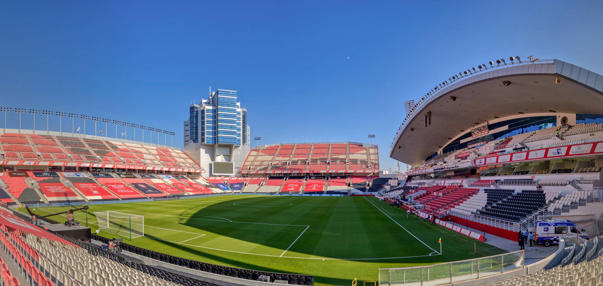 Al Jazira Stadium & Hotel Abu Dhabi Fis